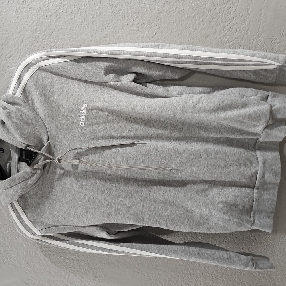 Adidas sweater